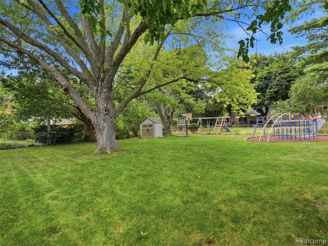2921 Baylis Drive, Ann Arbor, MI 48108