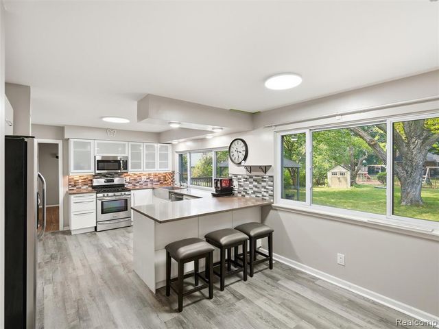 2921 Baylis Drive, Ann Arbor, MI 48108