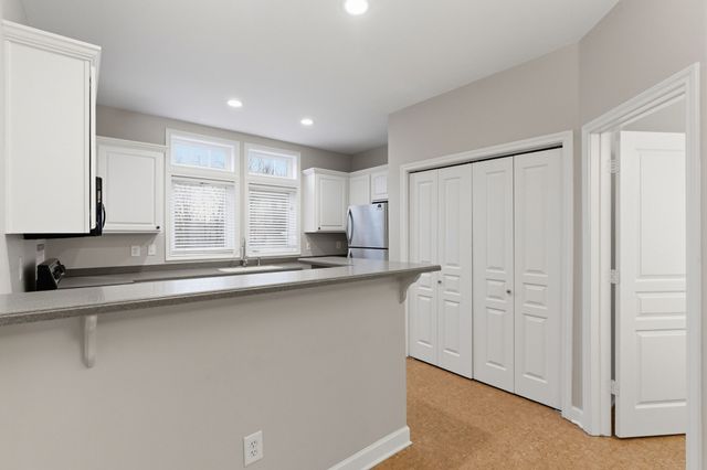 320 Old Hickory Blvd Apt 703, Nashville, TN 37221