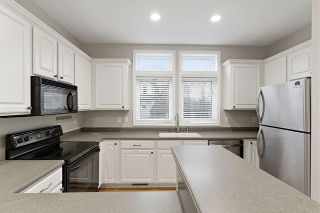 320 Old Hickory Blvd Apt 703, Nashville, TN 37221