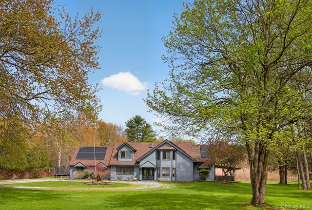 137 Blue Hill Road, Hopewell Junction, NY 12533