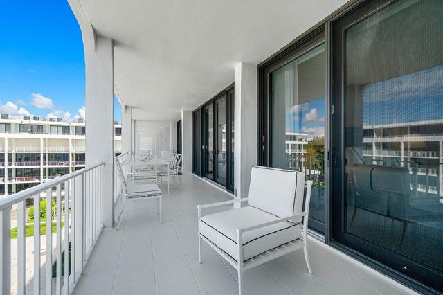 2784 S Ocean Boulevard 403s, Palm Beach, FL 33480