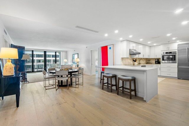 2784 S Ocean Boulevard 403s, Palm Beach, FL 33480