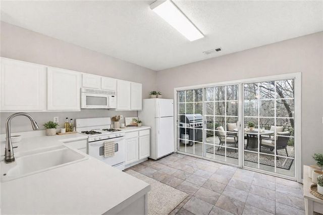 292 Devonshire Drive, Alpharetta, GA 30022