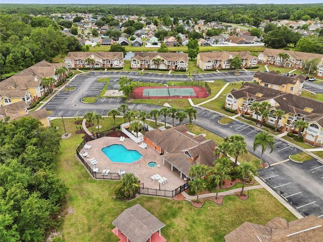 2474 SWEETWATER CLUB CIRCLE 101, Kissimmee, FL 34746