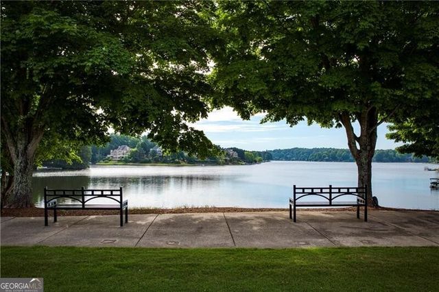 1050 Chasewood Trail, Alpharetta, GA 30005