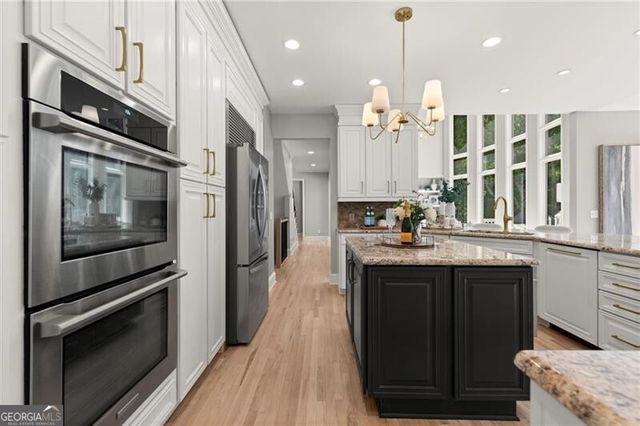 1050 Chasewood Trail, Alpharetta, GA 30005