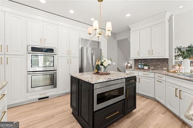 1050 Chasewood Trail, Alpharetta, GA 30005
