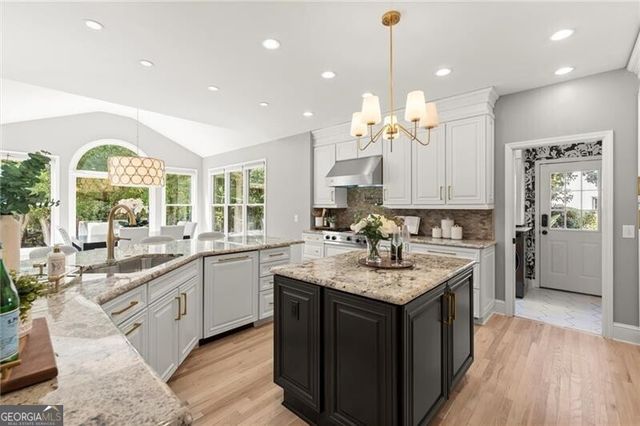 1050 Chasewood Trail, Alpharetta, GA 30005