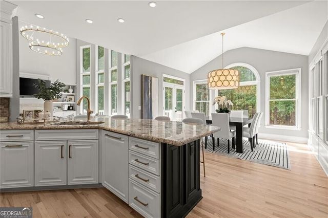 1050 Chasewood Trail, Alpharetta, GA 30005