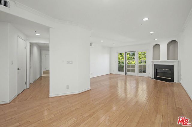 1278 S Camden Drive 303, Los Angeles, CA 90035