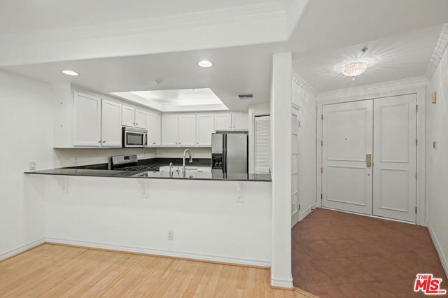 1278 S Camden Drive 303, Los Angeles, CA 90035