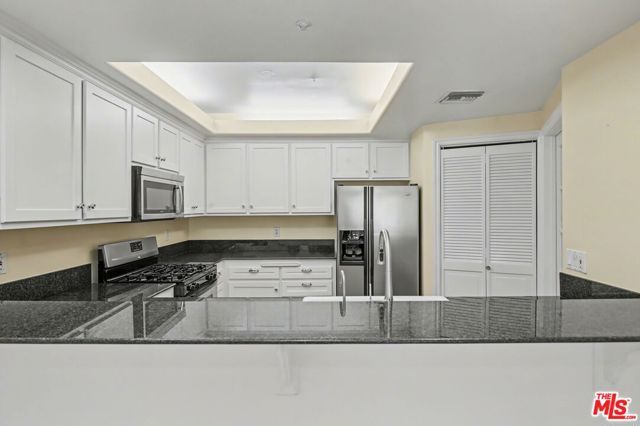 1278 S Camden Drive 303, Los Angeles, CA 90035