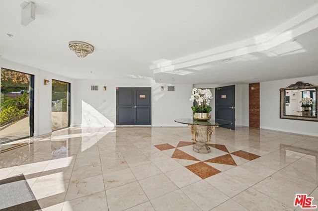 1278 S Camden Drive 303, Los Angeles, CA 90035