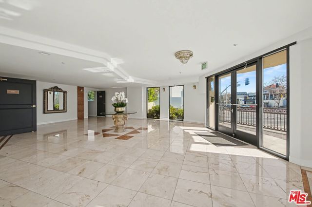 1278 S Camden Drive 303, Los Angeles, CA 90035