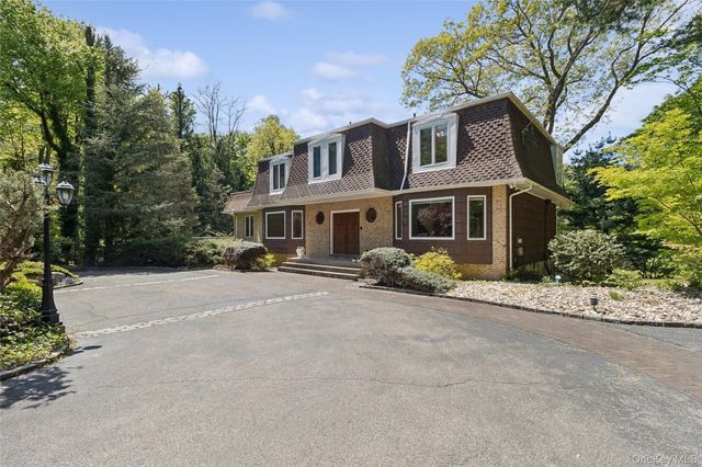 94 Cove Road, Oyster Bay Cove, NY 11771