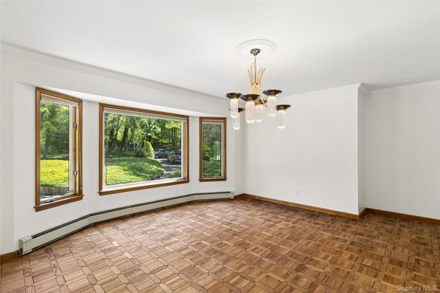94 Cove Road, Oyster Bay Cove, NY 11771