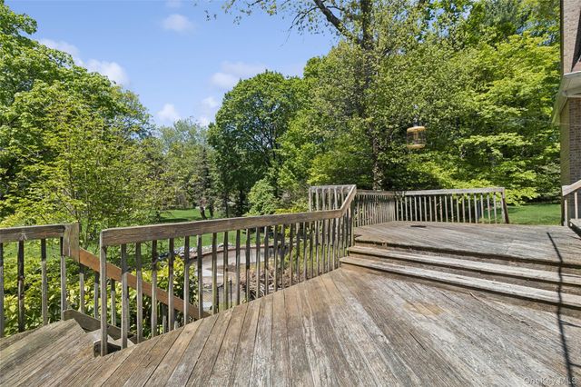 94 Cove Road, Oyster Bay Cove, NY 11771