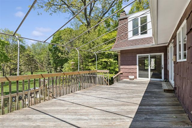 94 Cove Road, Oyster Bay Cove, NY 11771