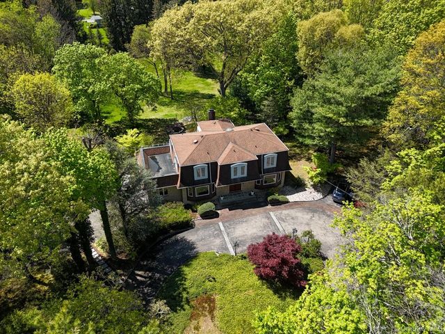 94 Cove Road, Oyster Bay Cove, NY 11771