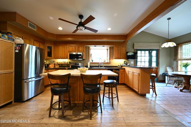 20 Hluchy Road, Robbinsville, NJ 08691