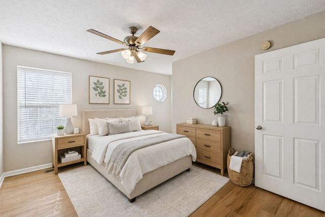 8007 Mickey Katz Cir, La Vergne, TN 37086