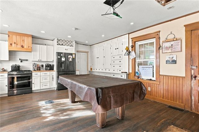 406 South Main Street, Burrillville, RI 02859