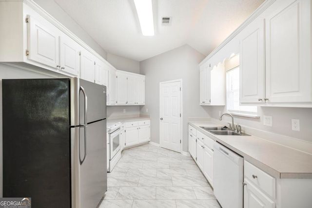 107 Billington Court, Bonaire, GA 31005