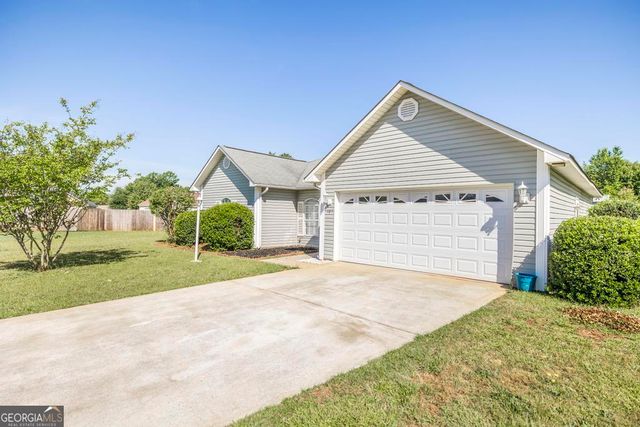 107 Billington Court, Bonaire, GA 31005