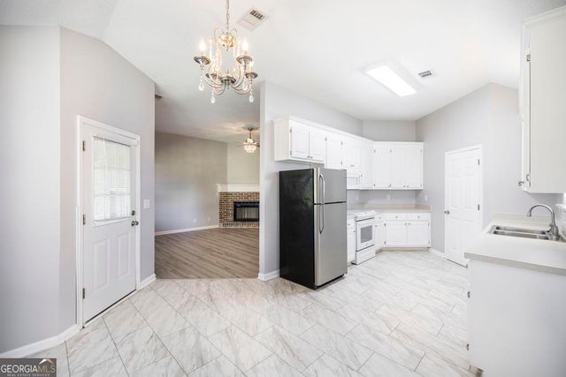 107 Billington Court, Bonaire, GA 31005