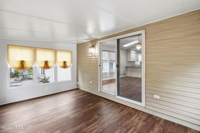 1486 Sanish Court, Toms River, NJ 08755