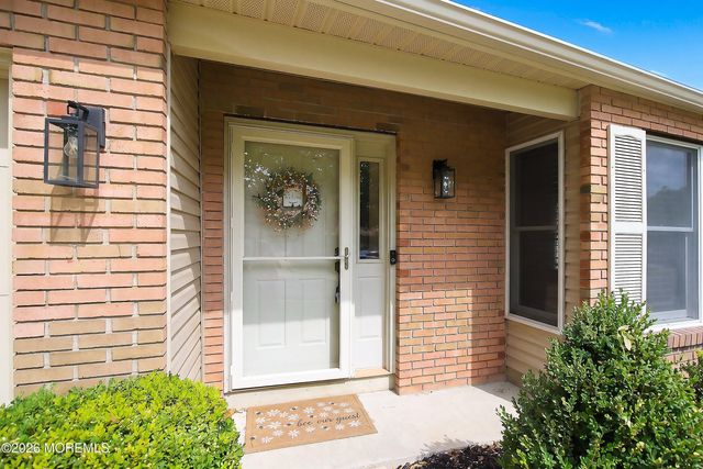 1486 Sanish Court, Toms River, NJ 08755