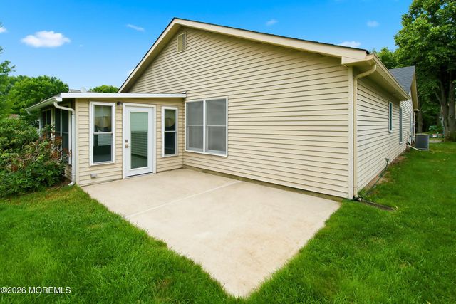 1486 Sanish Court, Toms River, NJ 08755