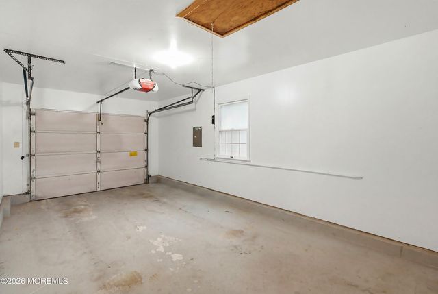 1486 Sanish Court, Toms River, NJ 08755