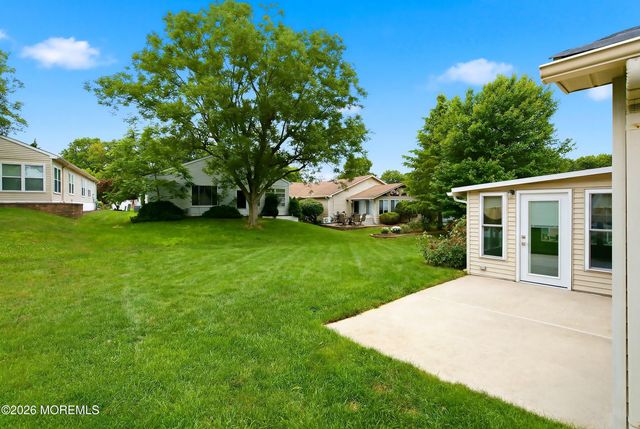 1486 Sanish Court, Toms River, NJ 08755