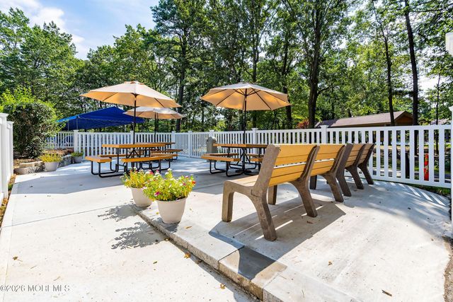 1486 Sanish Court, Toms River, NJ 08755