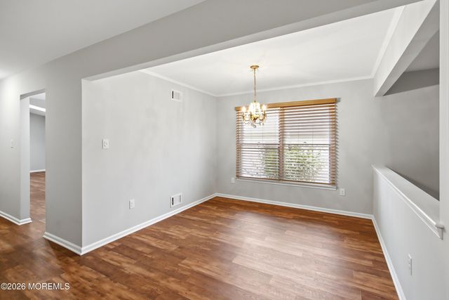 1486 Sanish Court, Toms River, NJ 08755