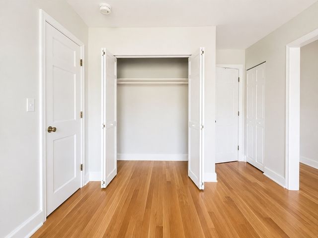345 Harvard St 3B, Cambridge, MA 02138