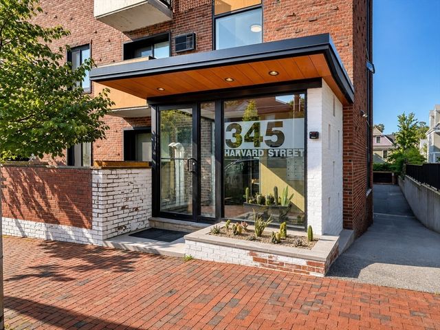 345 Harvard St 3B, Cambridge, MA 02138