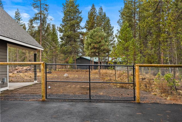 17008 Sharp Drive, Bend, OR 97707