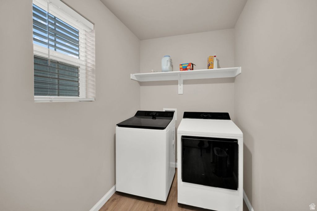 Image 13 of property listing at 143 E ARCADE DR, Saratoga Springs, UT 84045