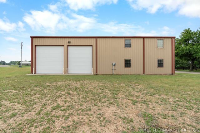 1712 Beach Landing Drive, Kingston, OK 73439