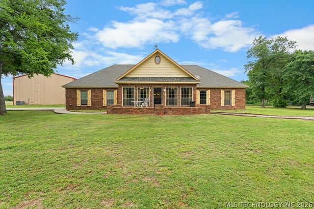 1712 Beach Landing Drive, Kingston, OK 73439