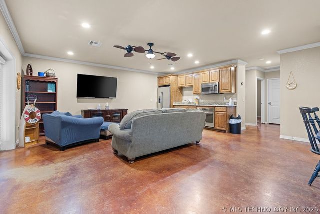 1712 Beach Landing Drive, Kingston, OK 73439