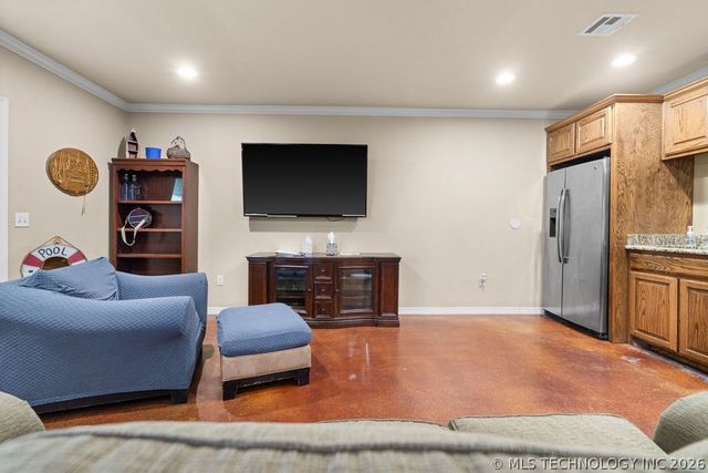 1712 Beach Landing Drive, Kingston, OK 73439