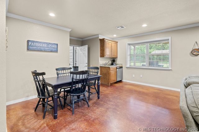 1712 Beach Landing Drive, Kingston, OK 73439