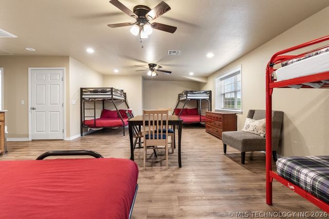 1712 Beach Landing Drive, Kingston, OK 73439