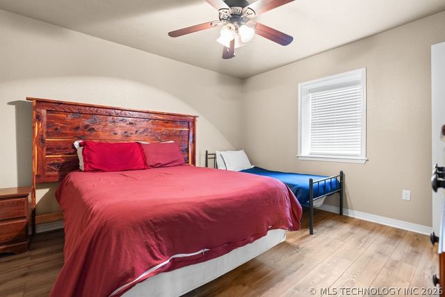 1712 Beach Landing Drive, Kingston, OK 73439