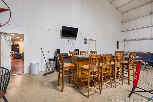 1712 Beach Landing Drive, Kingston, OK 73439