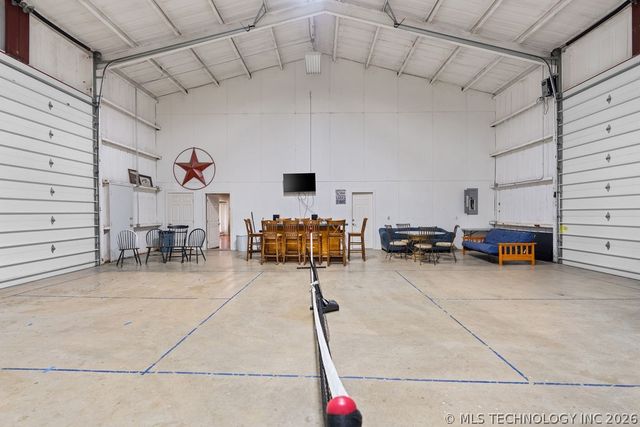 1712 Beach Landing Drive, Kingston, OK 73439